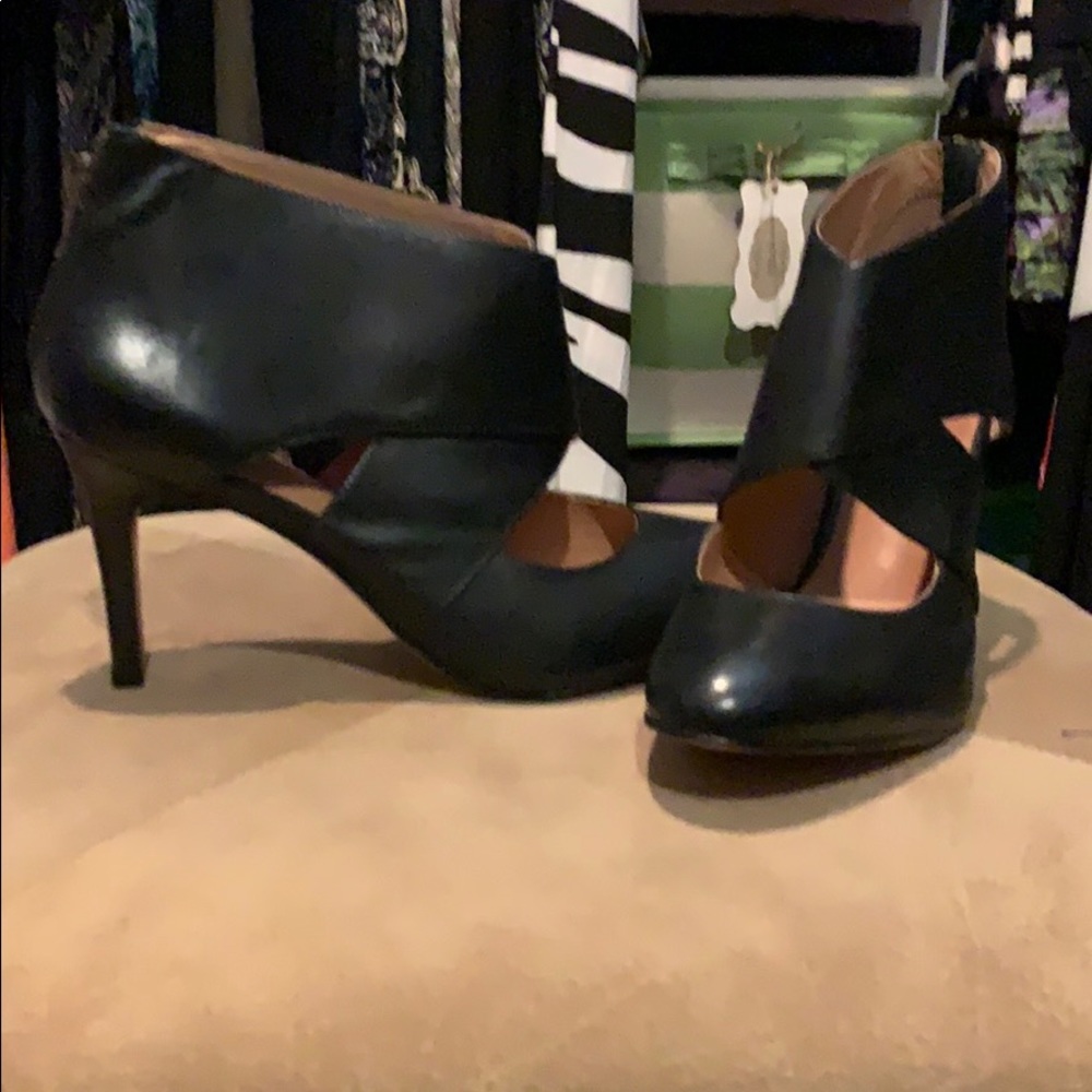 Shoe booties